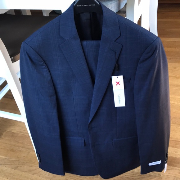 Calvin Klein BRAND NEW Navy Plaid Suit - Picture 2 of 5